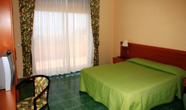 Conte Di Cabrera Hotel Club Pozzallo Extérieur photo